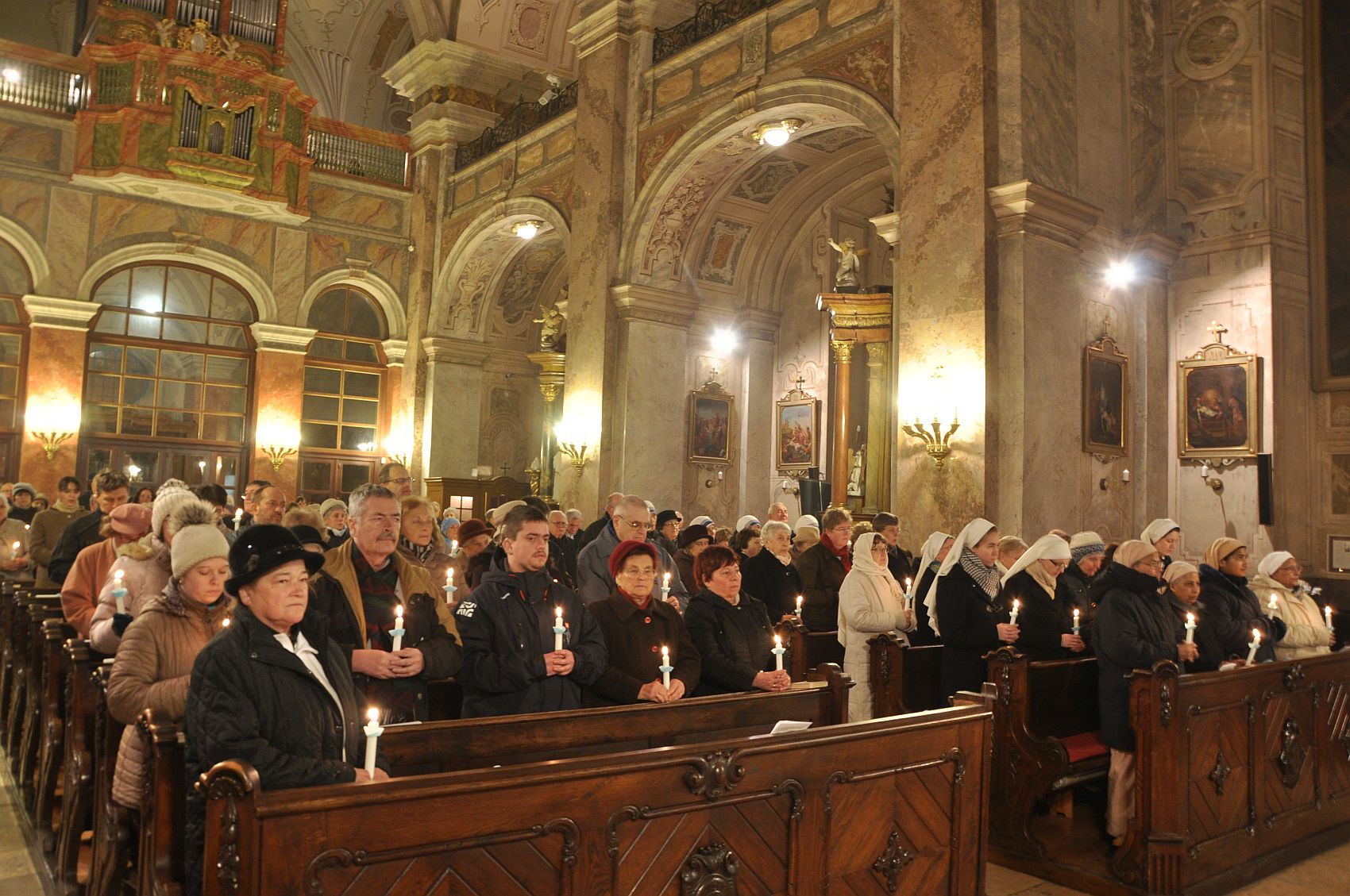 Gyertyaszentelő Boldogasszony napjának ünnepe Székesfehérváron